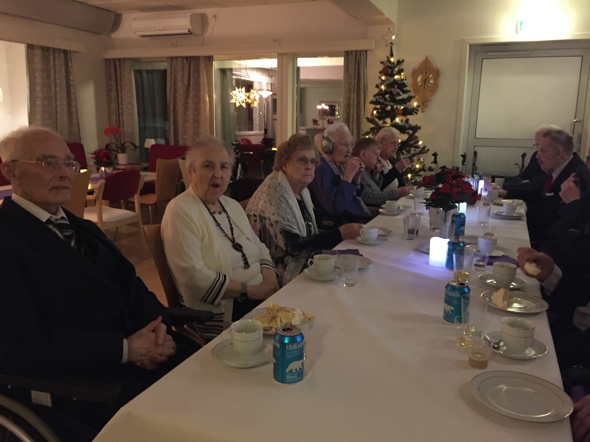 Julebord for beboerne på Sørreisa Omsorgssenter